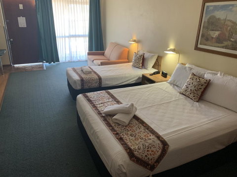 Cumberland Motor Inn - Accommodation Cairns 21