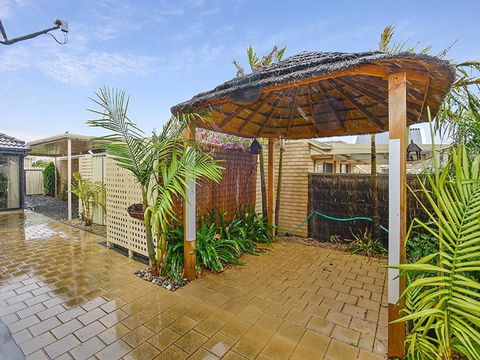 Lakeside - Encounter Bay - Accommodation Cairns 17