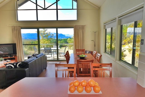 SkyView Villa - Accommodation Cairns 15