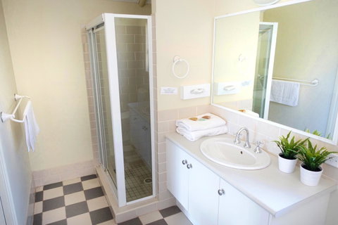 SkyView Villa - Accommodation Cairns 18