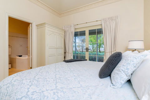 Barossa Vineyard Cottages - Accommodation Cairns 14