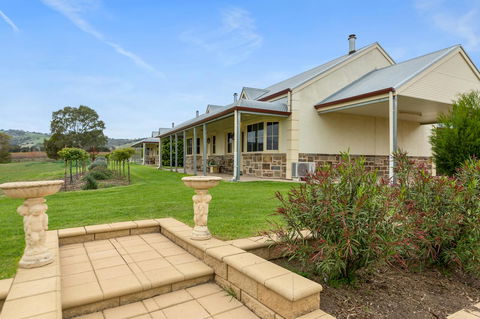 Barossa Vineyard Cottages - Accommodation Cairns 27