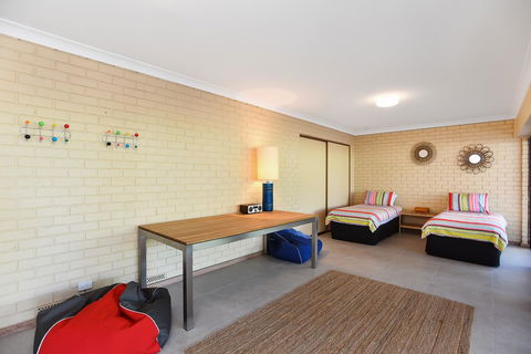 Port Of Call - Port Willunga - C21 SouthCoast Holidays - Accommodation Cairns 21