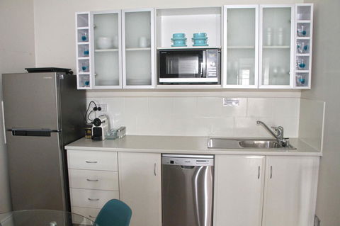 Smugglers Inn Studio Apartments - Accommodation Cairns 8