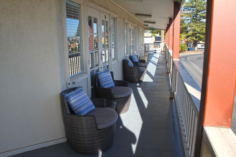 Smugglers Inn Studio Apartments - Accommodation Cairns 1