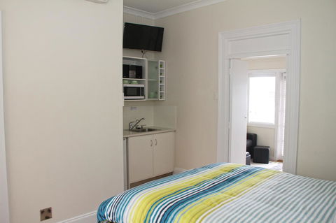 Smugglers Inn Studio Apartments - Accommodation Cairns 15