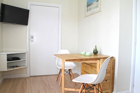 Smugglers Inn Studio Apartments - Accommodation Cairns 14