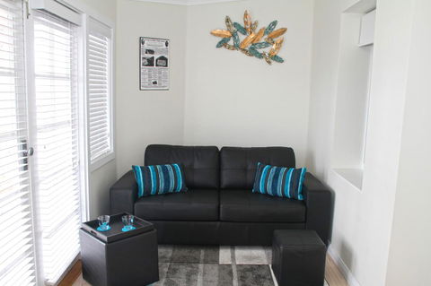 Smugglers Inn Studio Apartments - Accommodation Cairns 3