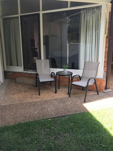 OCEAN BREEZE MOTEL - Accommodation Cairns 5