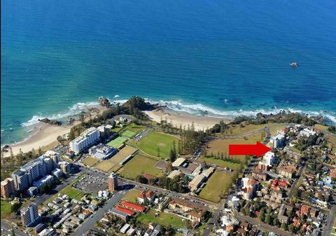 OCEAN BREEZE MOTEL - Accommodation Cairns 17