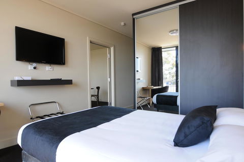Mansfield Park Hotel - Accommodation Cairns 1