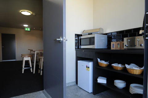 Mansfield Park Hotel - Accommodation Cairns 9