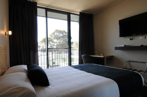 Mansfield Park Hotel - Accommodation Cairns 7