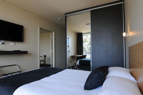 Mansfield Park Hotel - Accommodation Cairns 15
