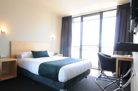 Mansfield Park Hotel - Accommodation Cairns 14