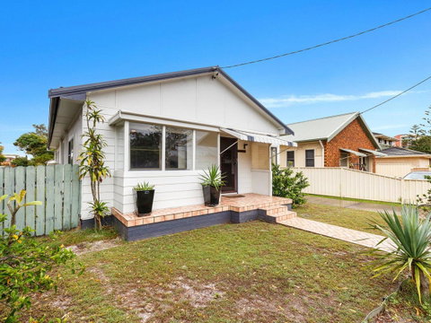 Wyvern - Accommodation Cairns 0