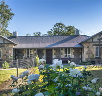 Stoneleigh Cottage Bed and Breakfast - Accommodation Cairns