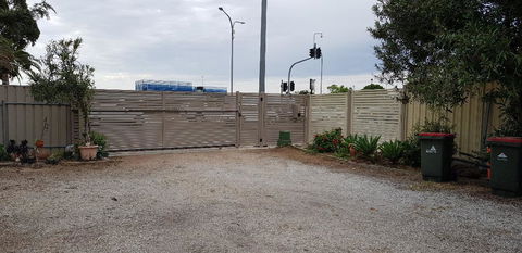 Unit In Marion - Accommodation Cairns 2