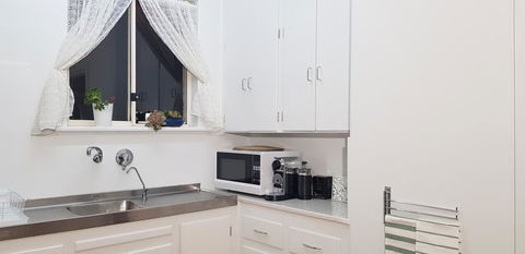 Unit In Marion - Accommodation Cairns 7