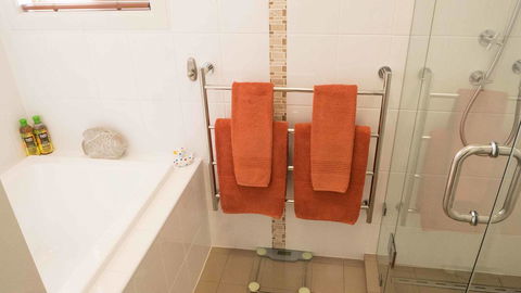 Rezare House Bed & Breakfast - Accommodation Cairns 25