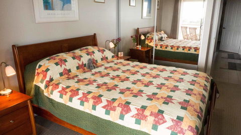 Rezare House Bed & Breakfast - Accommodation Cairns 4