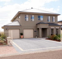 Rezare House Bed  Breakfast - Accommodation Cairns
