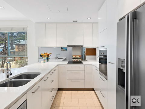 Breeze Beachfront Apartment - Accommodation Cairns 39