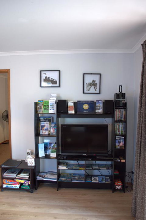 Lazy Days Cottage - Victor Harbor - Accommodation Cairns 9