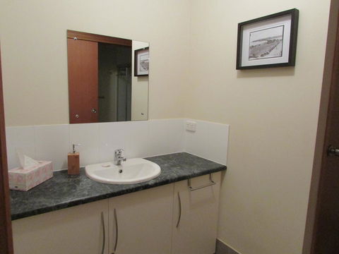Lazy Days Cottage - Victor Harbor - Accommodation Cairns 19