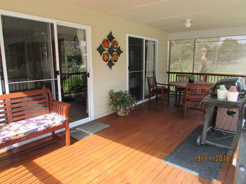 Lazy Days Cottage - Victor Harbor - Accommodation Cairns 13