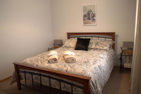 Lazy Days Cottage - Victor Harbor - Accommodation Cairns 3