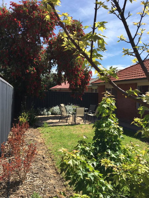 Windsor Gardens Home - Accommodation Cairns 12