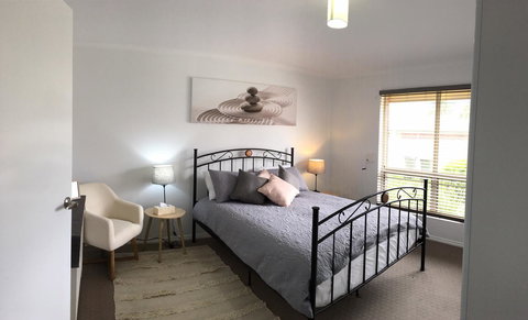 Windsor Gardens Home - Accommodation Cairns 1