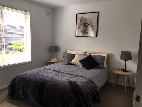 Windsor Gardens Home - Accommodation Cairns 3