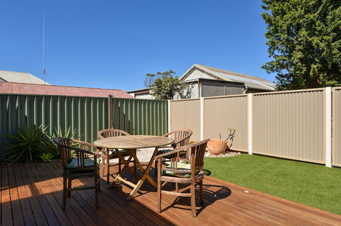 Trafalgar Premium Vintage Suites - Accommodation Cairns 11