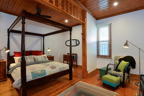 Trafalgar Premium Vintage Suites - Accommodation Cairns 10