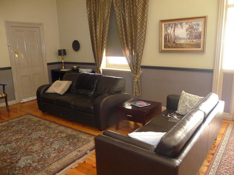 Country Bakehouse Accommodation - Accommodation Cairns 4