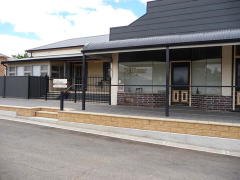Country Bakehouse Accommodation - Accommodation Cairns 12