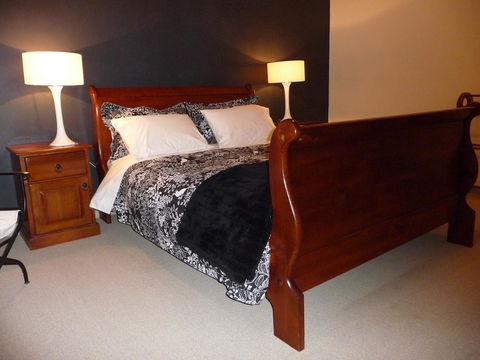 Country Bakehouse Accommodation - Accommodation Cairns 3