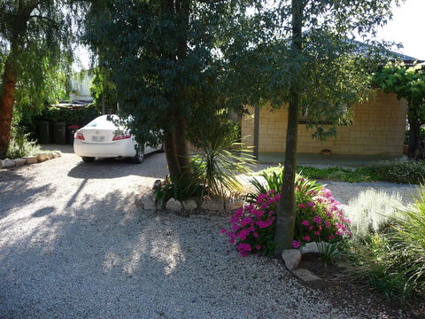 Country Bakehouse Accommodation - Accommodation Cairns 13