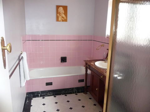 Country Bakehouse Accommodation - Accommodation Cairns 17