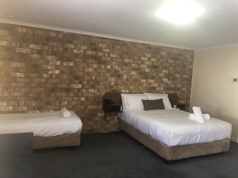 Clare Central - Accommodation Cairns 3