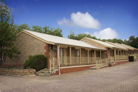 Clare Central - Accommodation Cairns 7