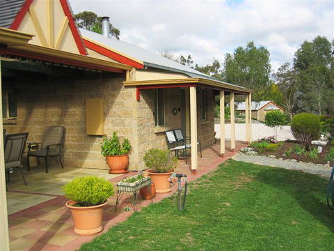 Riesling Trail & Clare Valley Cottages - Accommodation Cairns 2