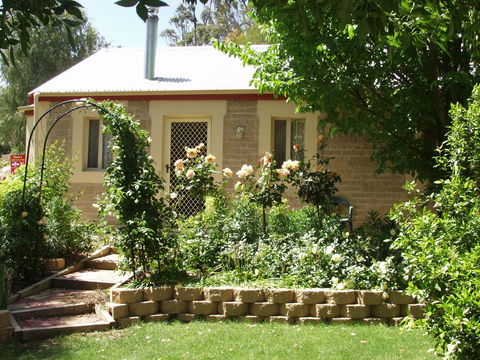 Riesling Trail & Clare Valley Cottages - Accommodation Cairns 3