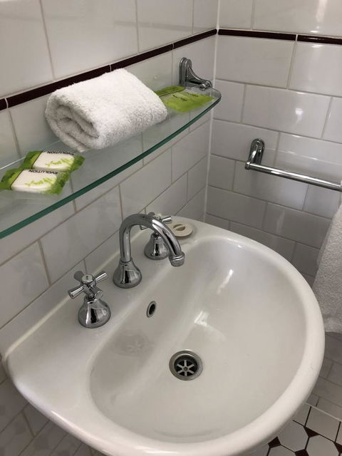 Adelaide Airport Motel - Accommodation Cairns 23