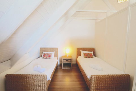 Caledonian Inn - Accommodation Cairns 9