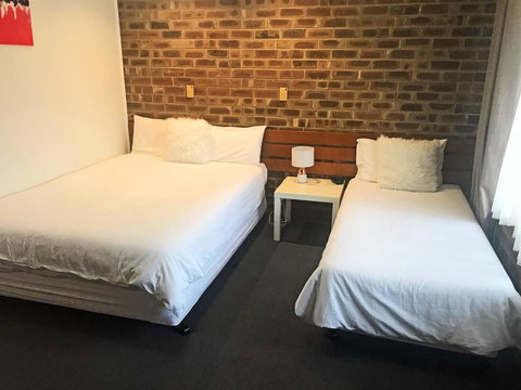 Lake Albert Motel - Accommodation Cairns 25