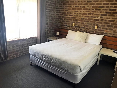 Lake Albert Motel - Accommodation Cairns 30