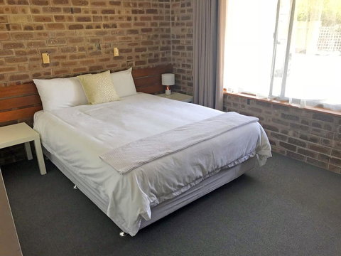 Lake Albert Motel - Accommodation Cairns 38